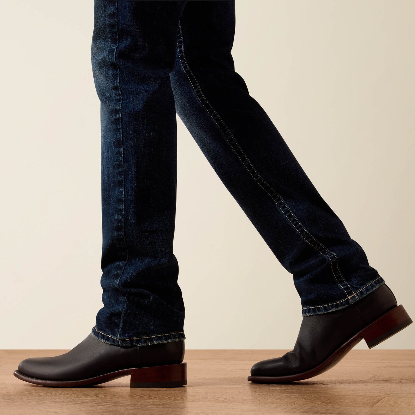 M8 Modern Carlington Slim Straight Leg Jeans Ariat Men