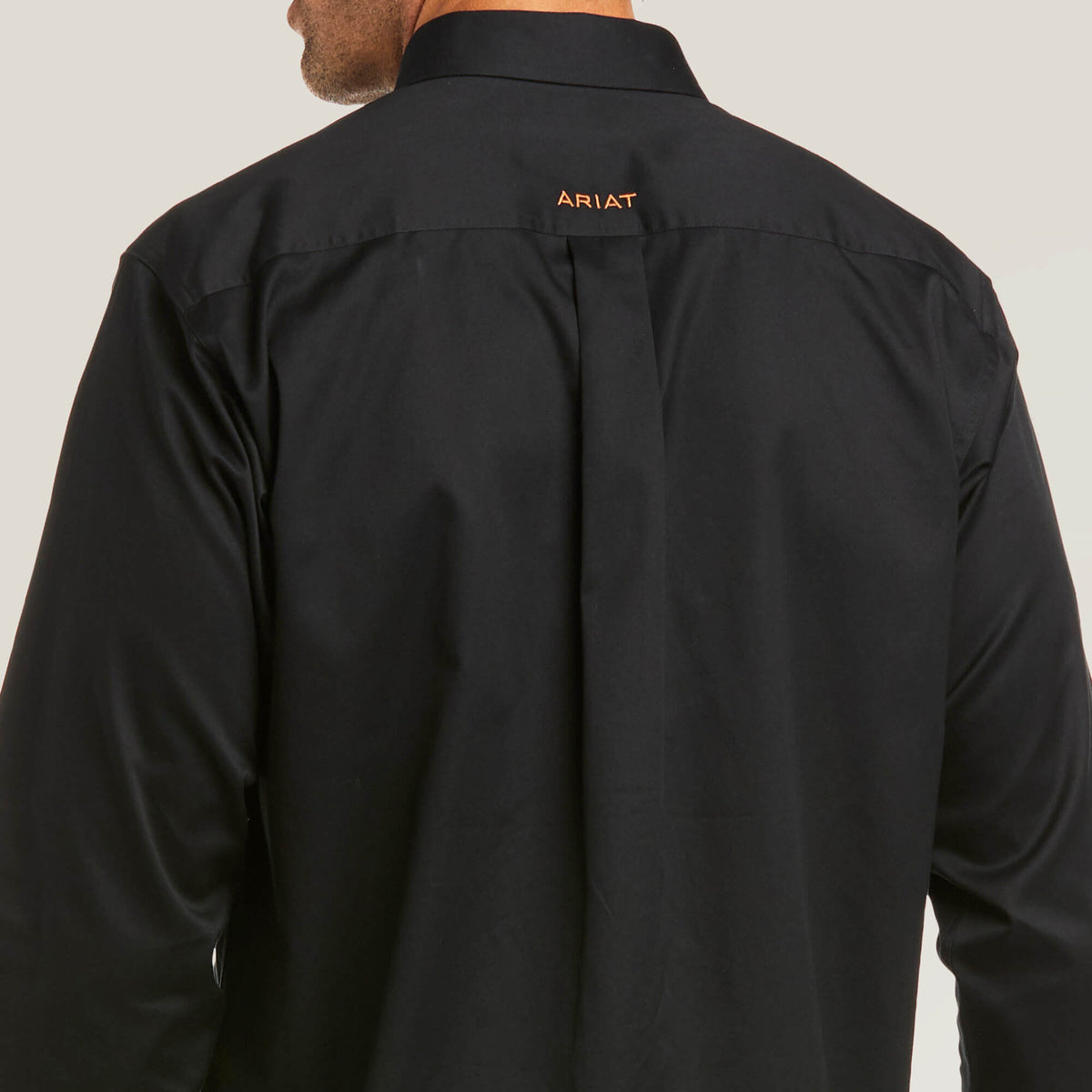 Solid Twill Fitted Shirt Ariat Men