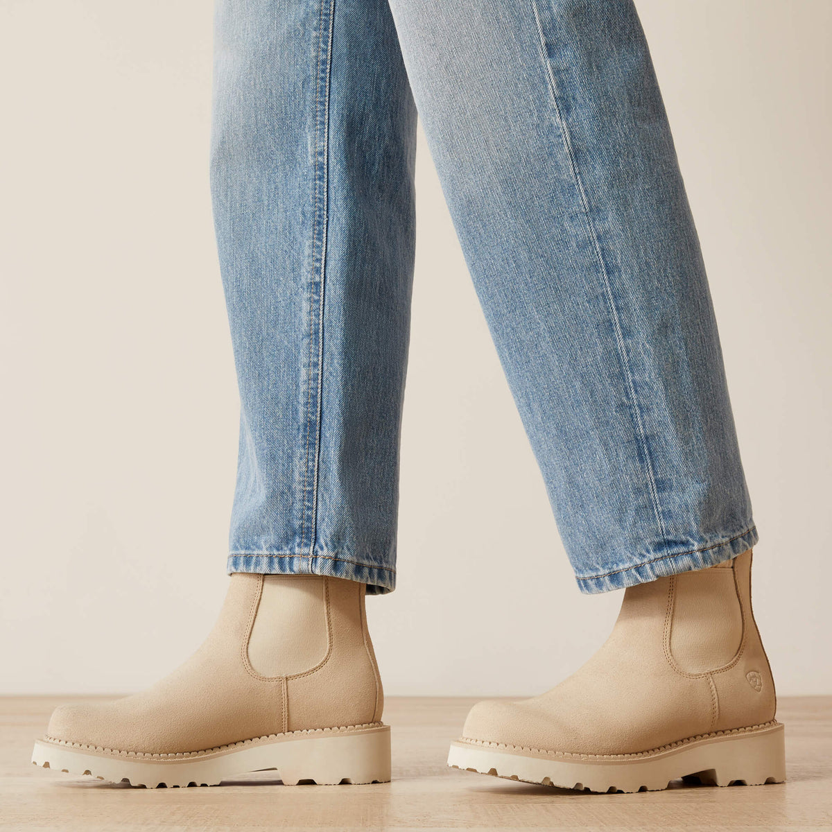 Ultra High Rise Tomboy Straight Leg Jeans Ariat Women