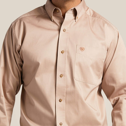 Solid Twill Classic Fit Shirt Ariat Men