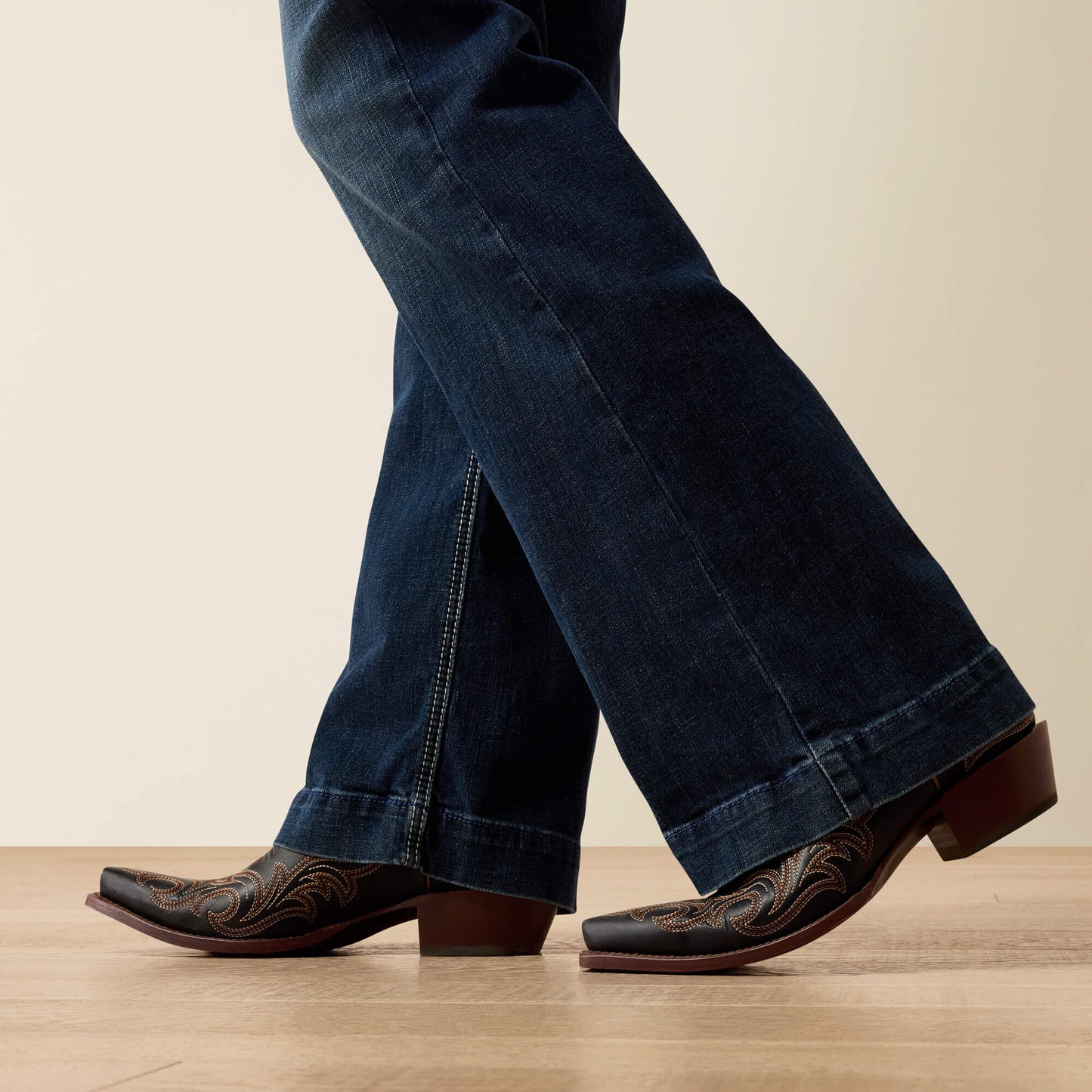 Perfect Rise Aisha Trouser Jeans Ariat Women