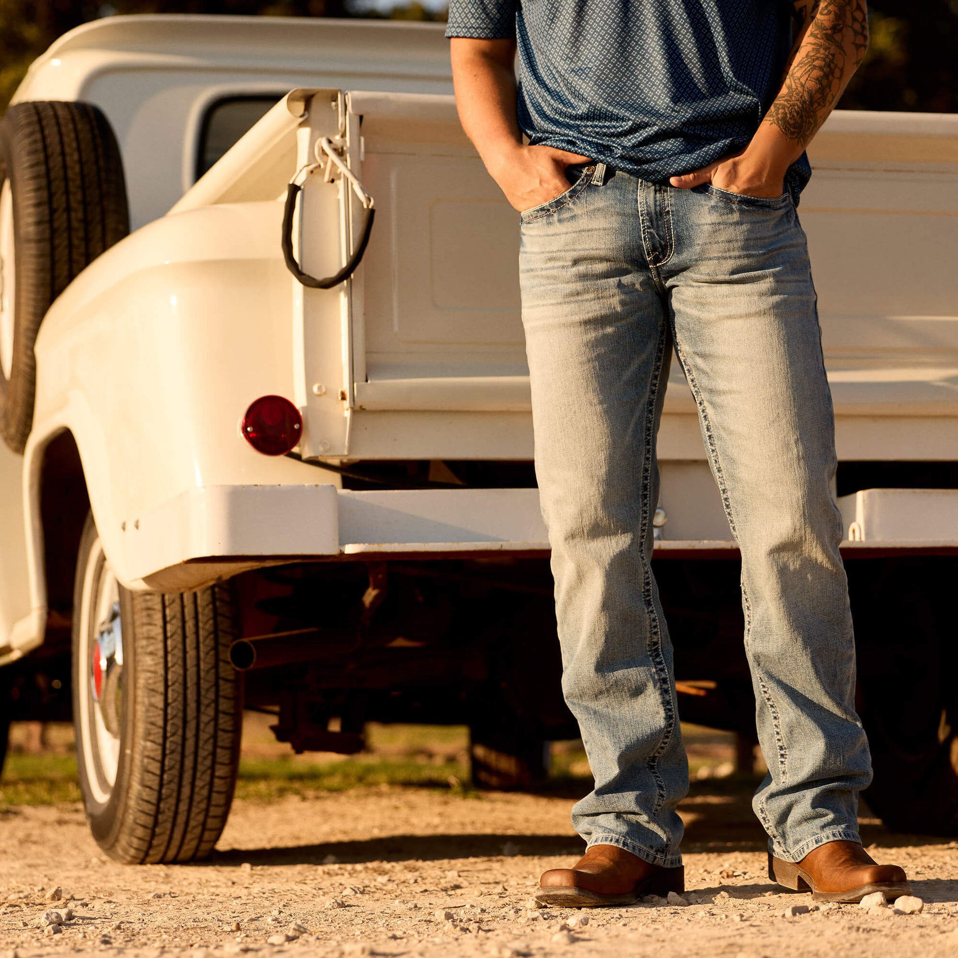 M2 Relaxed Stirling Stretch Boot Cut Jean Ariat Men