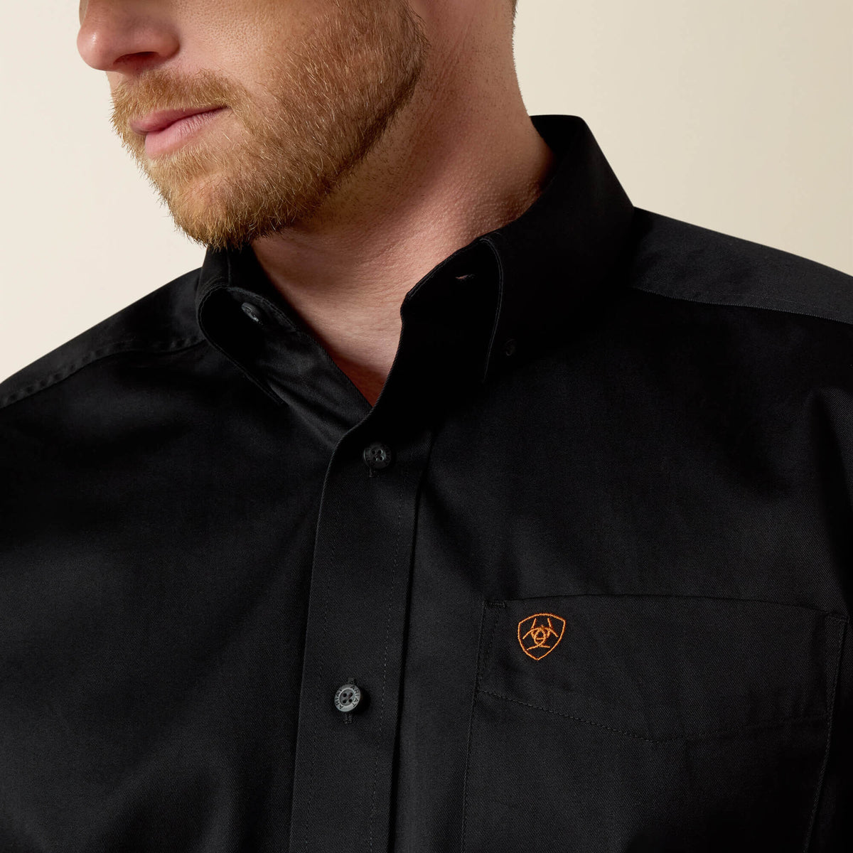 Solid Twill Classic Fit Shirt Ariat Men