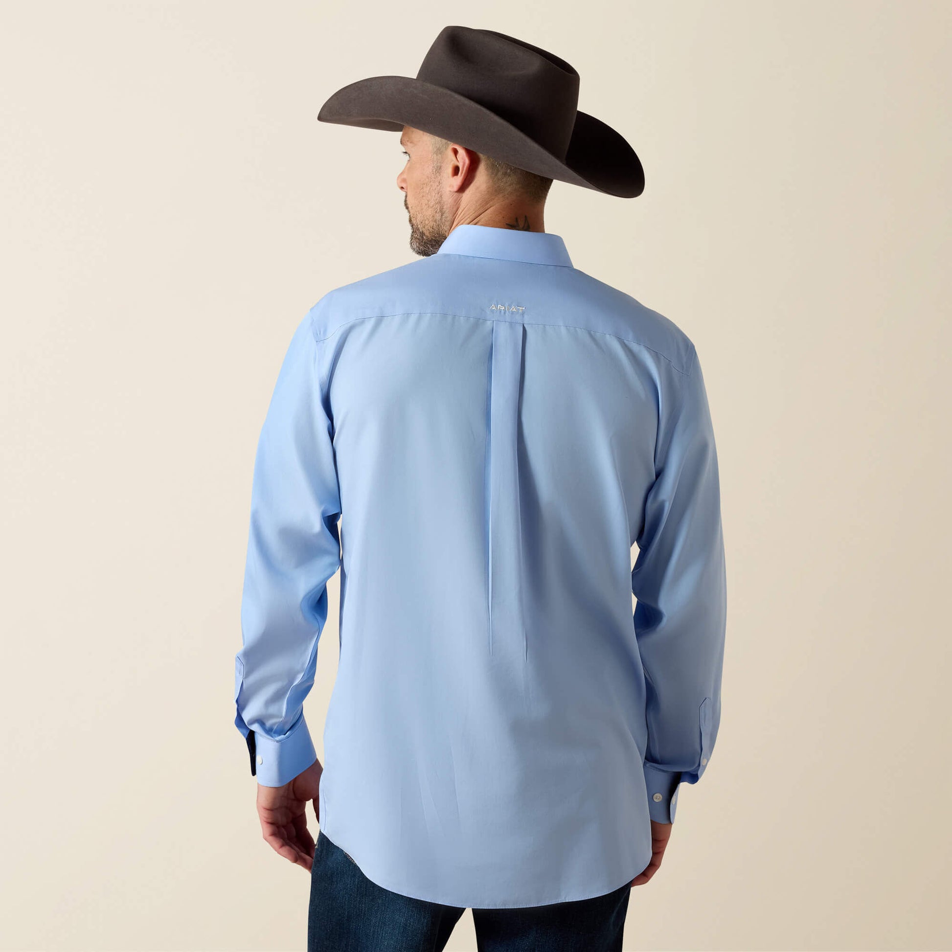 Wrinkle Free Solid Classic Fit Shirt Ariat Men