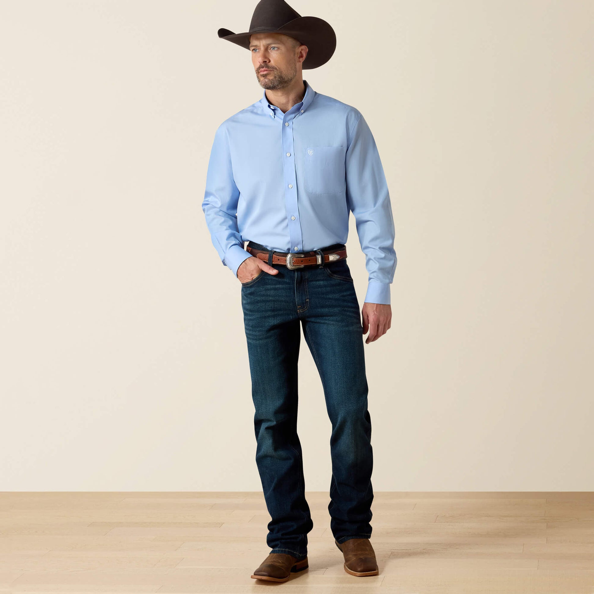 Wrinkle Free Solid Classic Fit Shirt Ariat Men