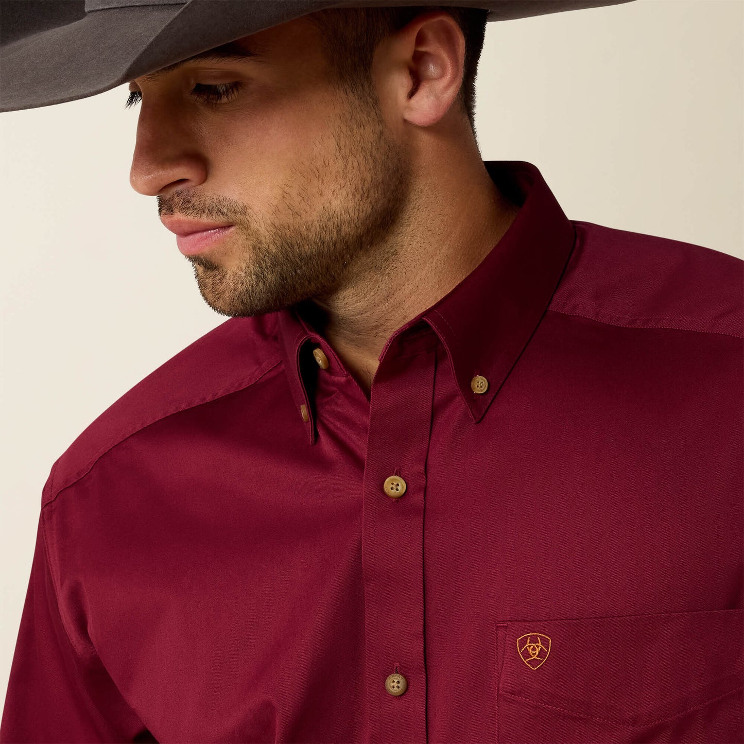 Solid Twill Classic Fit Shirt Ariat Men