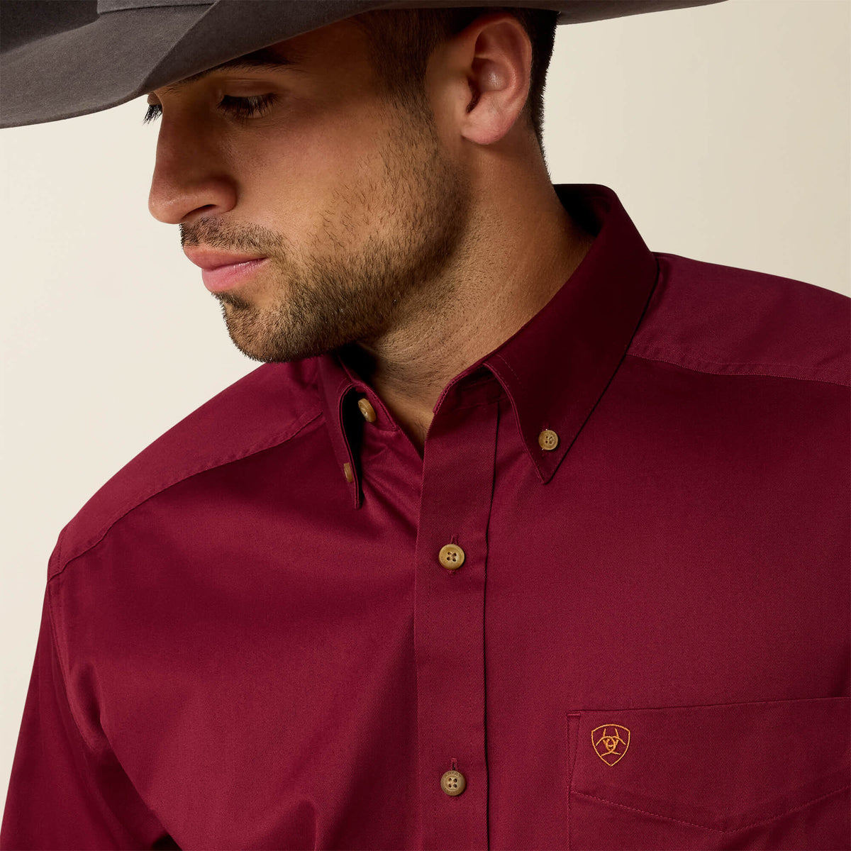 Solid Twill Classic Fit Shirt Ariat Men