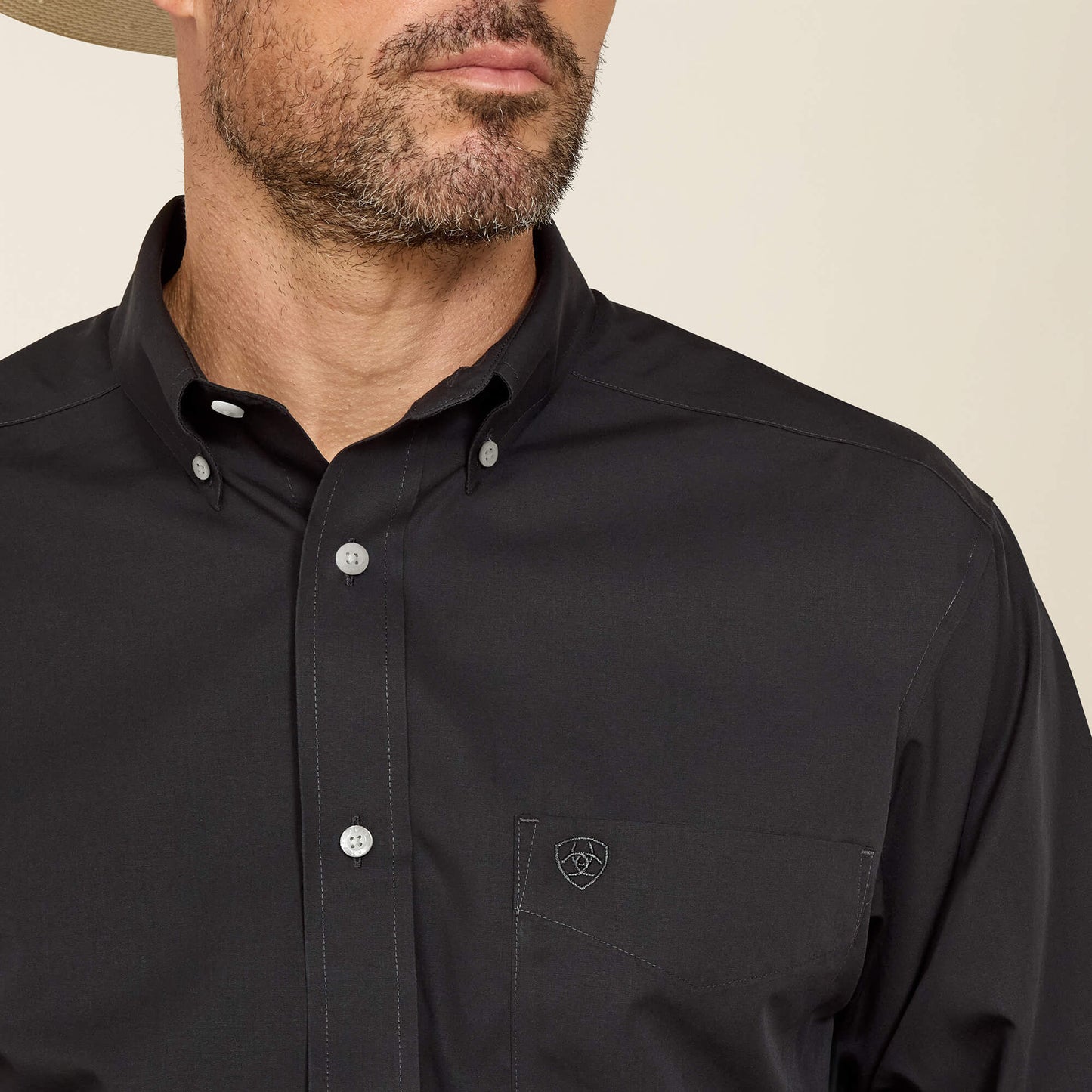 Wrinkle Free Solid Classic Fit Shirt Ariat Men