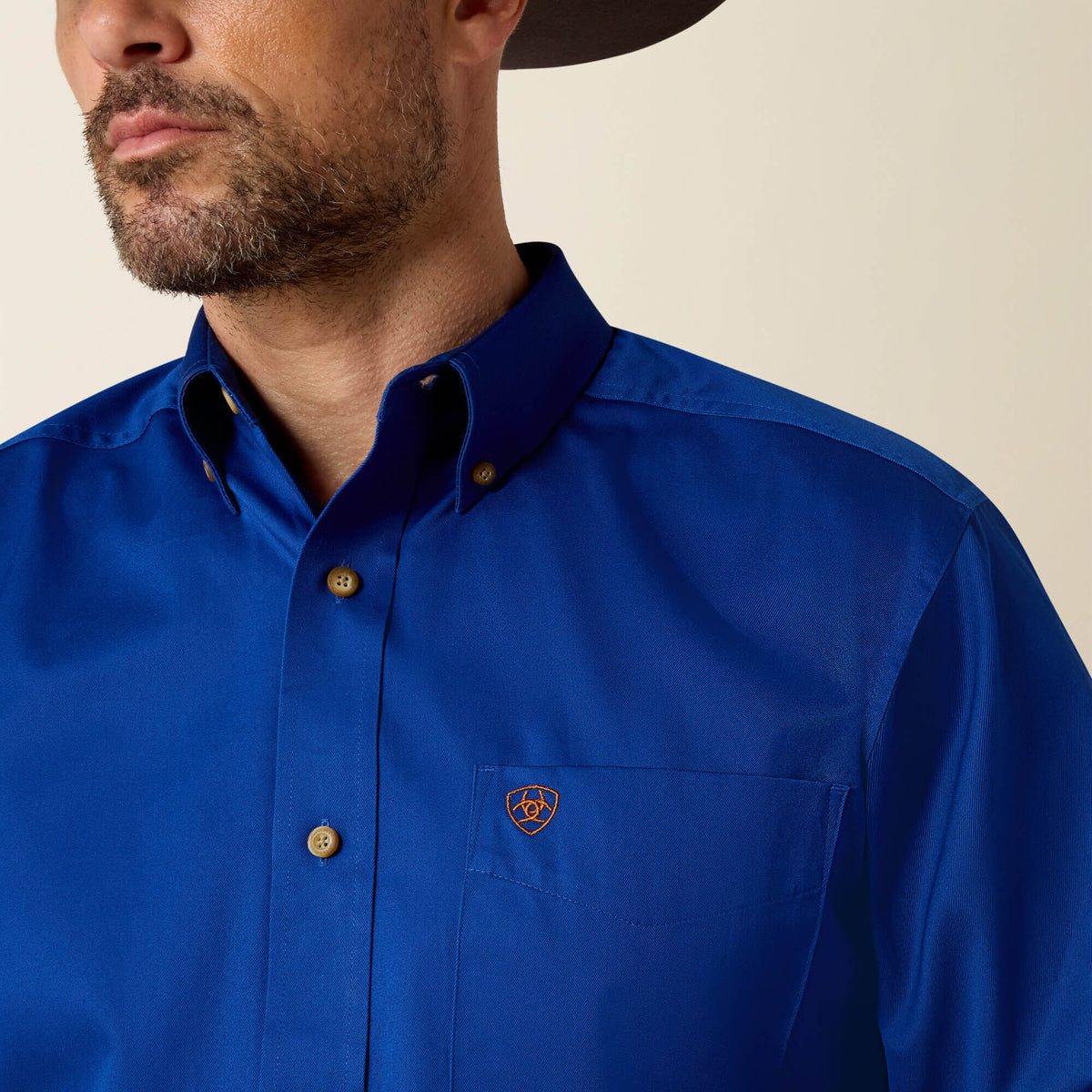Solid Twill Classic Fit Shirt Ariat Men