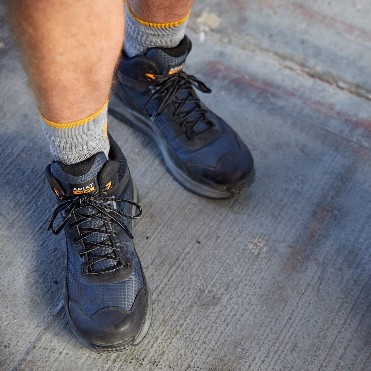 Outpace Shift Mid Composite Toe Work Shoe Ariat Men|Work
