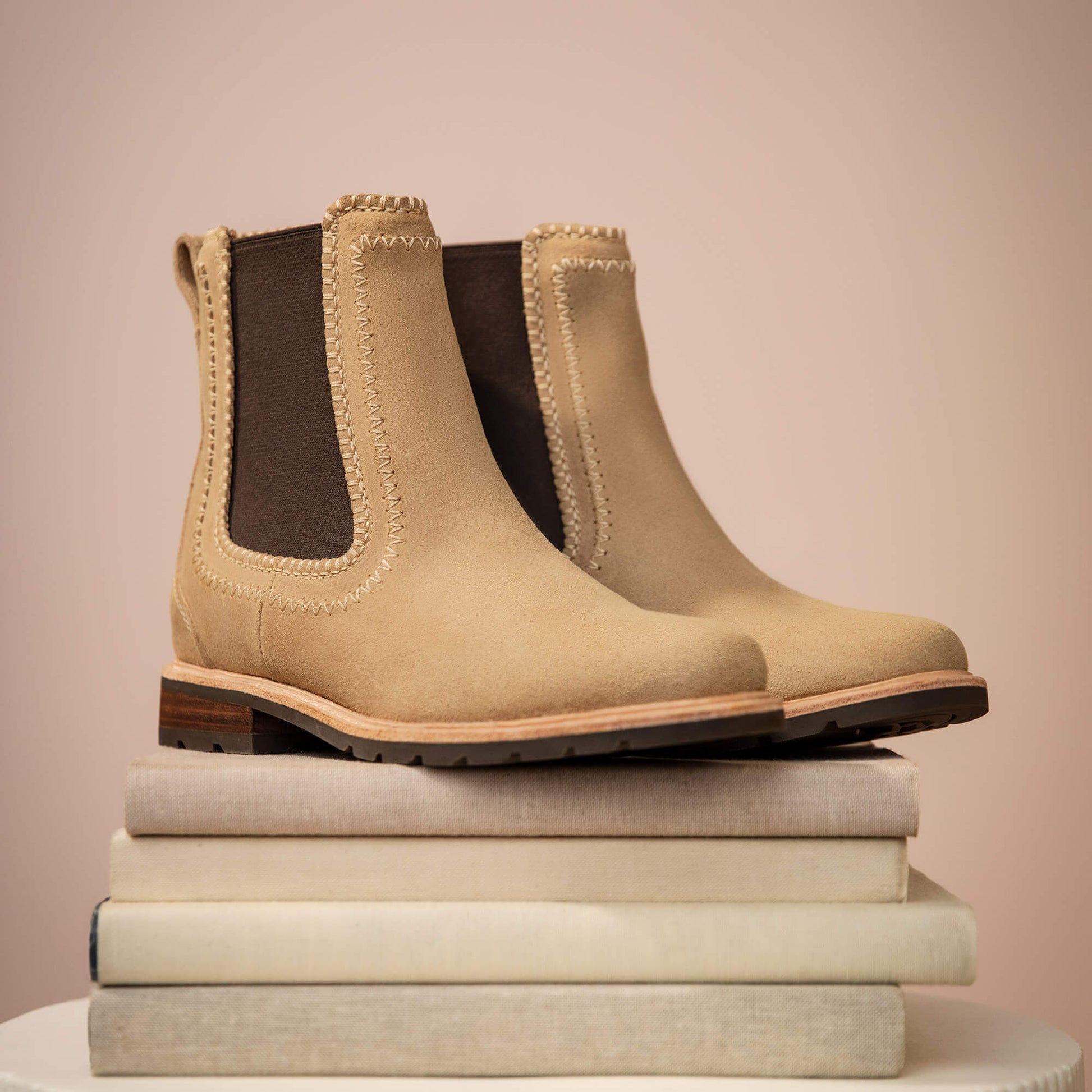 Wexford Whipstitch Chelsea Boot Ariat Women
