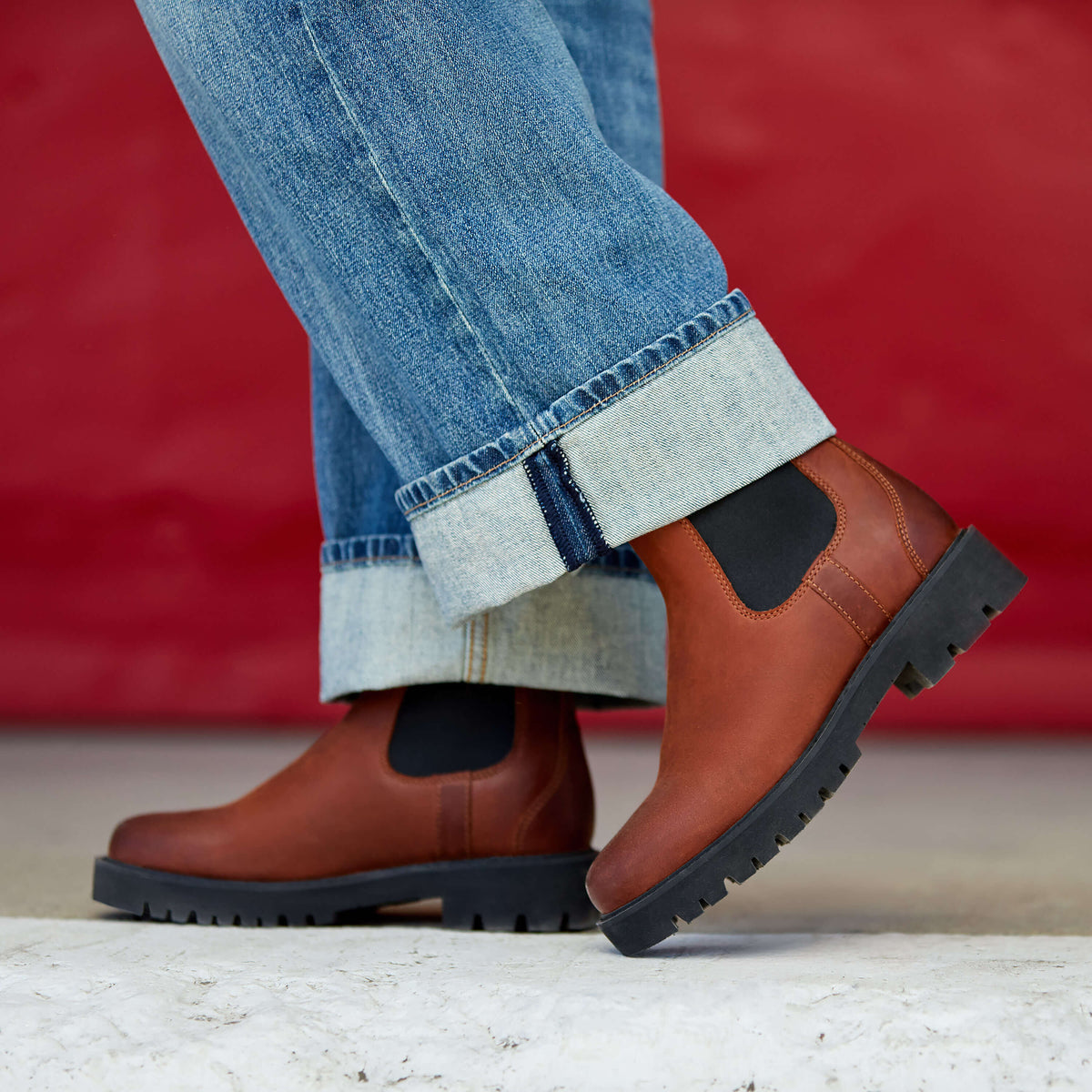 Wexford Lug Mid Waterproof Chelsea Boot Ariat Women