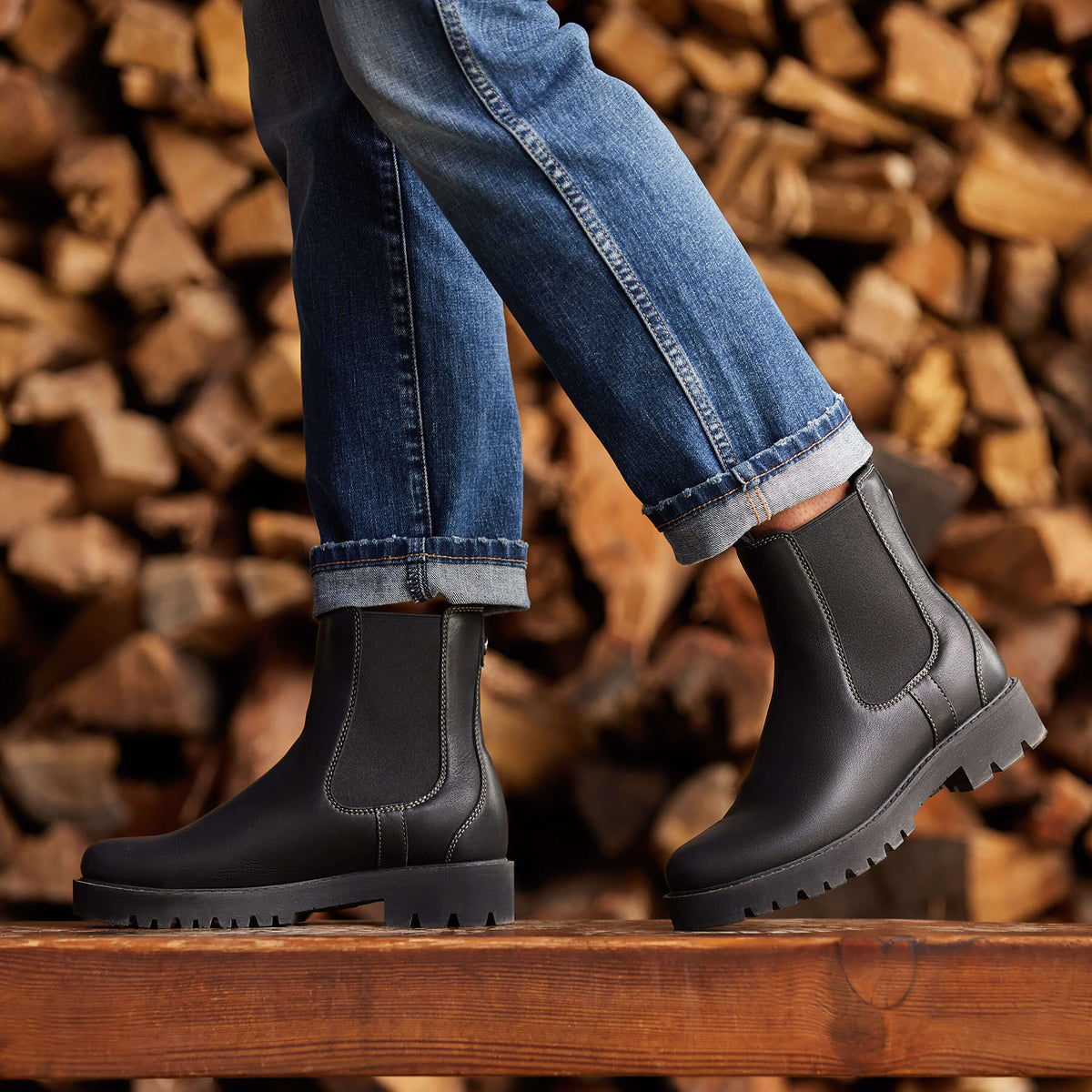 Wexford Lug Mid Waterproof Chelsea Boot Ariat Women