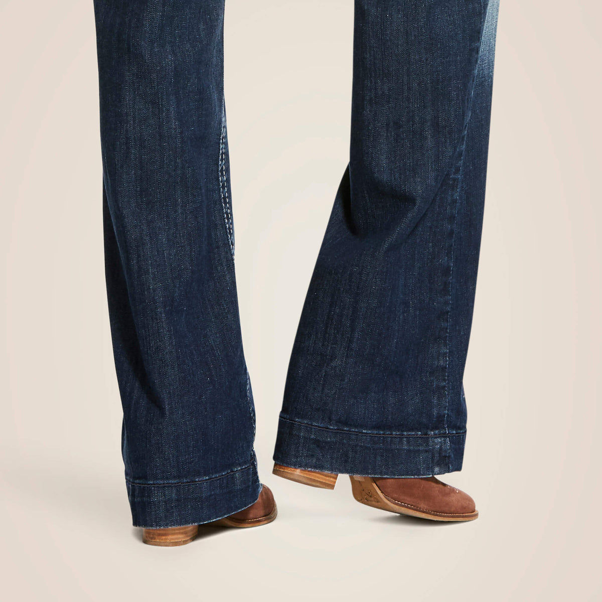 Mid Rise Entwined Trouser Jeans Ariat Women