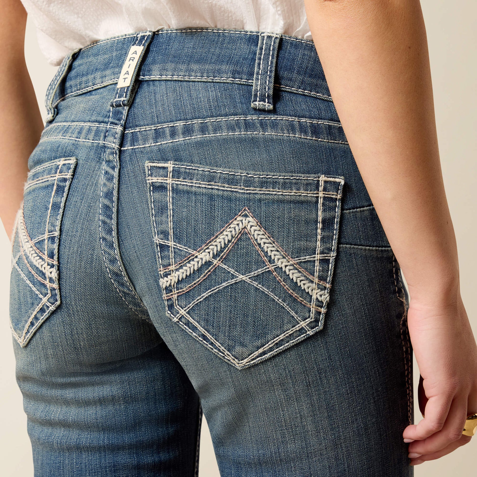 Mid Rise Icon Straight Leg Jean Ariat Women