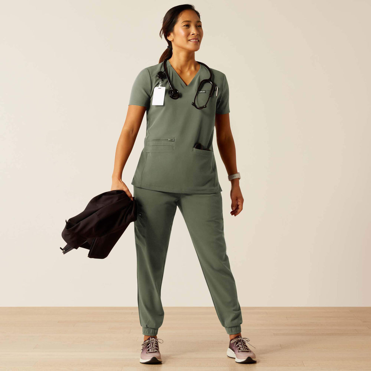 Clara 6 Pocket Scrub Top Ariat Women