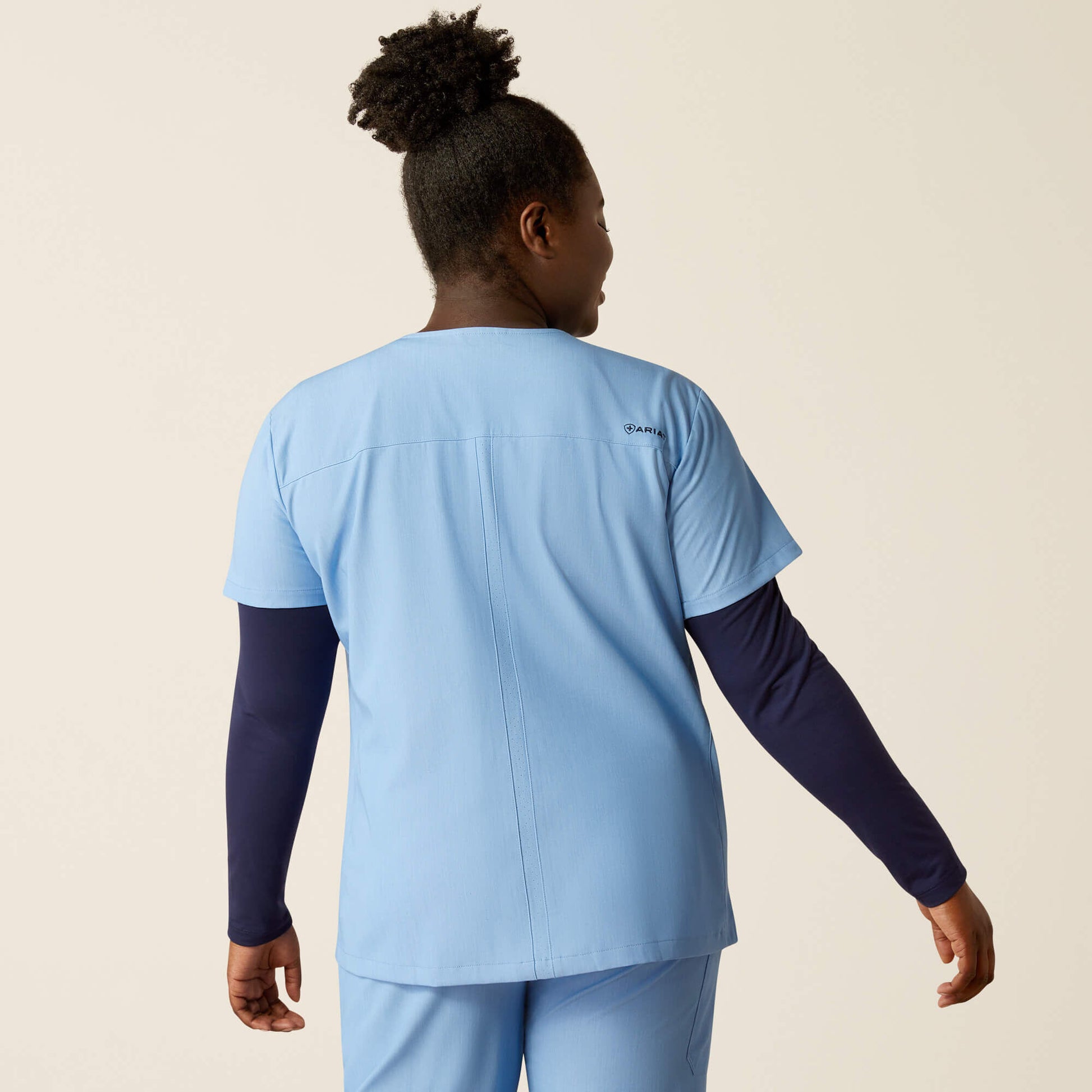 Clara 6 Pocket Scrub Top Ariat Women