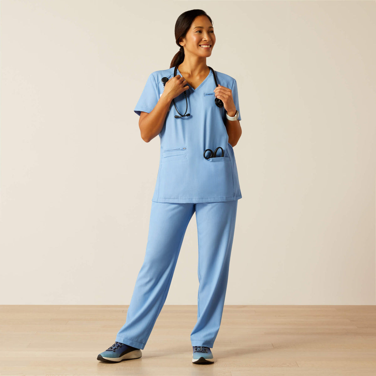 Clara 6 Pocket Scrub Top Ariat Women