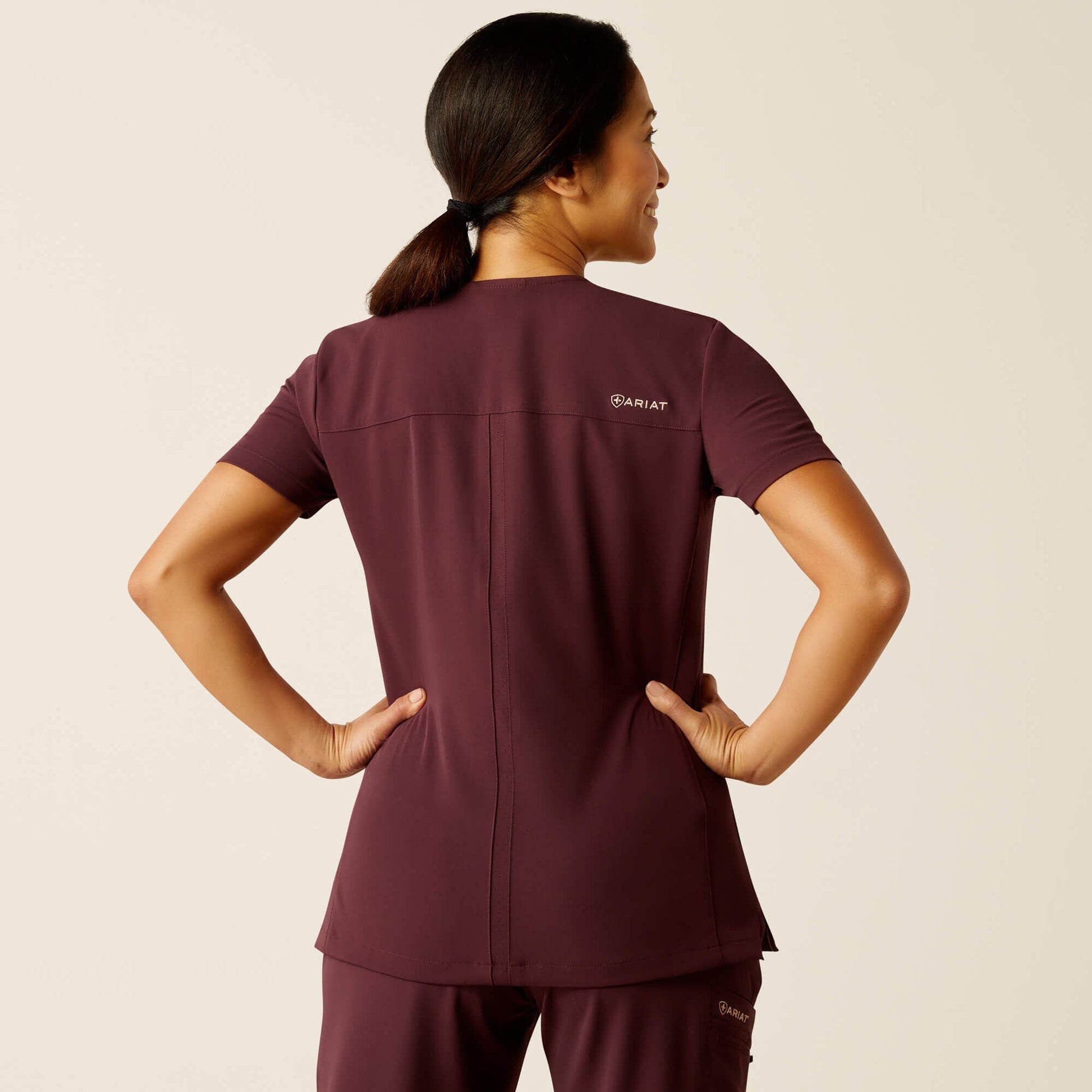 Clara 6 Pocket Scrub Top Ariat Women