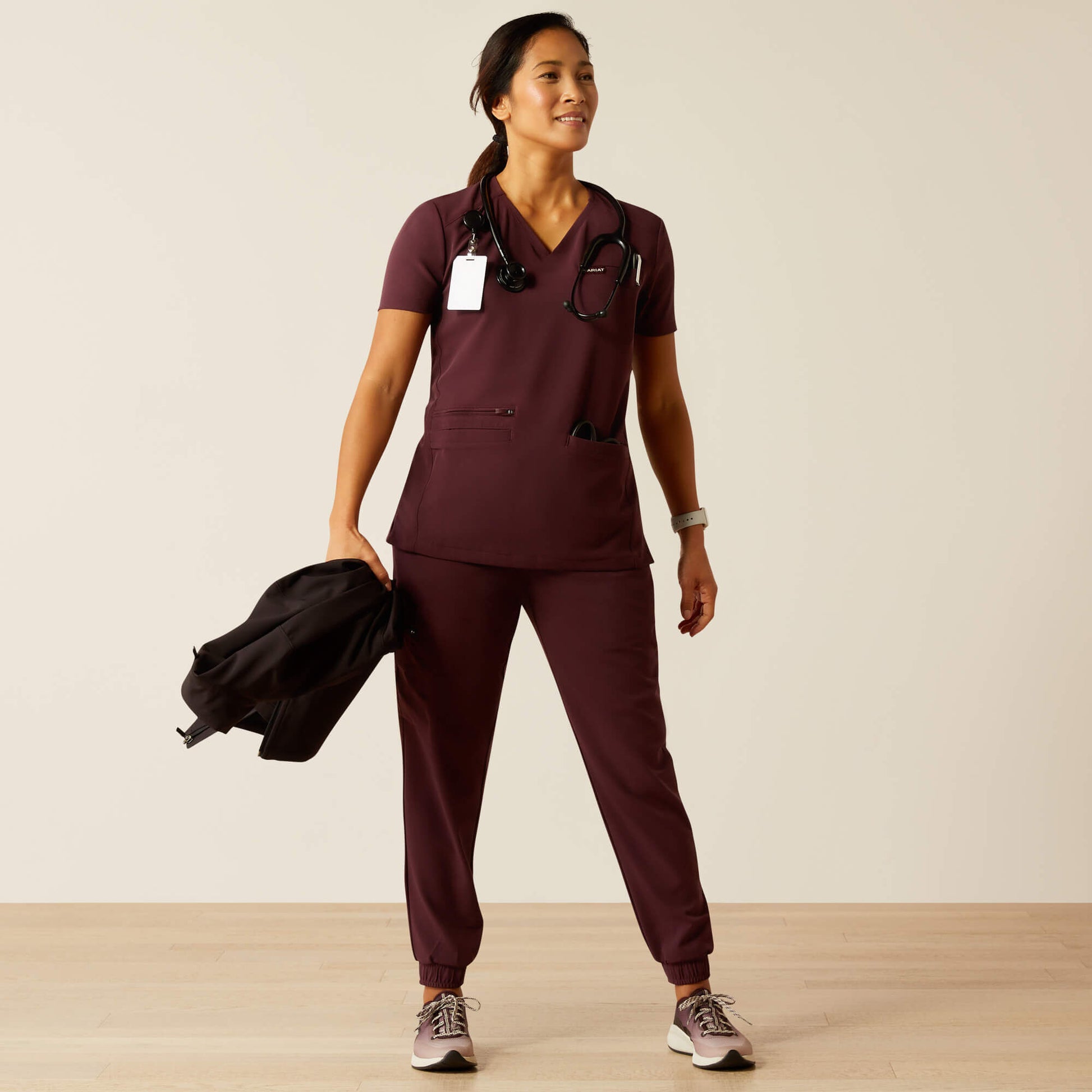 Clara 6 Pocket Scrub Top Ariat Women