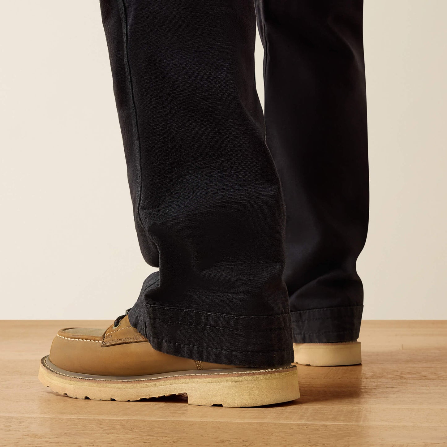 FR M4 Relaxed Workhorse Boot Cut Pant Ariat Work|Men