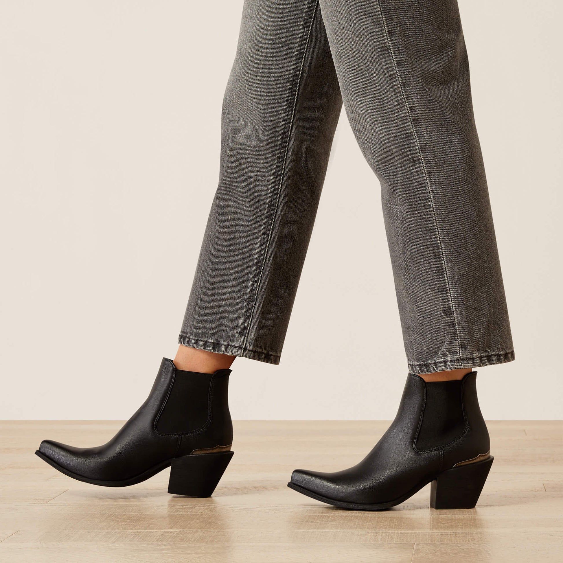 Ultra High Rise Jazmine Tomboy Relaxed Straight Leg Jeans Ariat Sale|Women