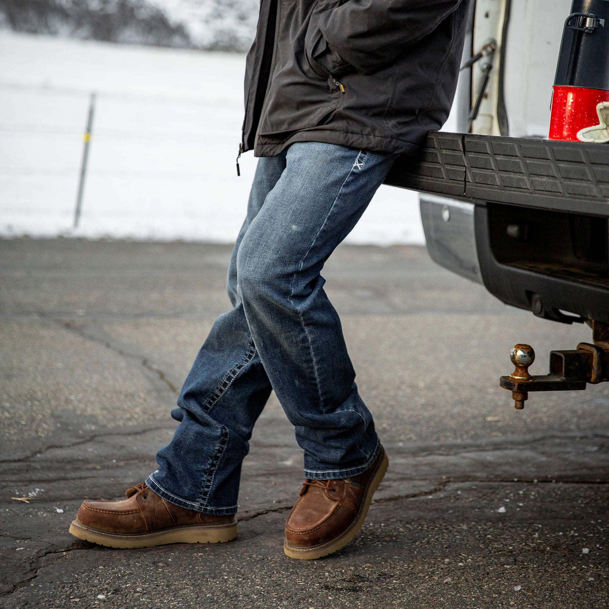 M4 Relaxed Hugo Boot Cut Jean Ariat Men