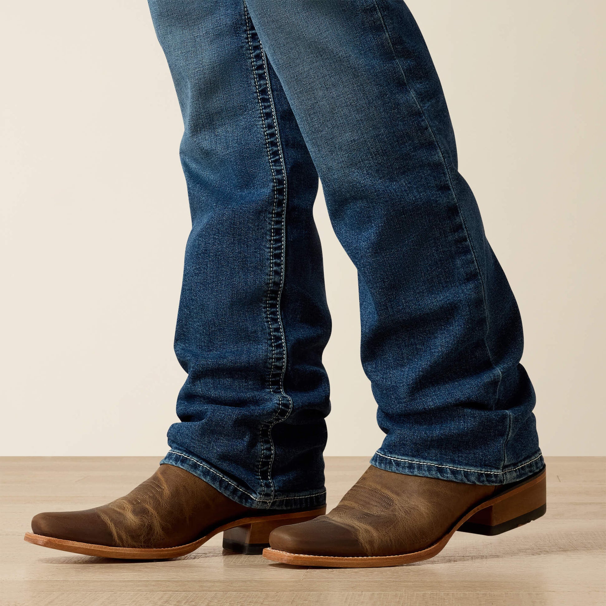 M4 Relaxed Hugo Boot Cut Jean Ariat Men