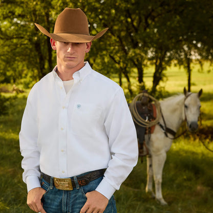 Wrinkle Free Solid Classic Fit Shirt Ariat Men