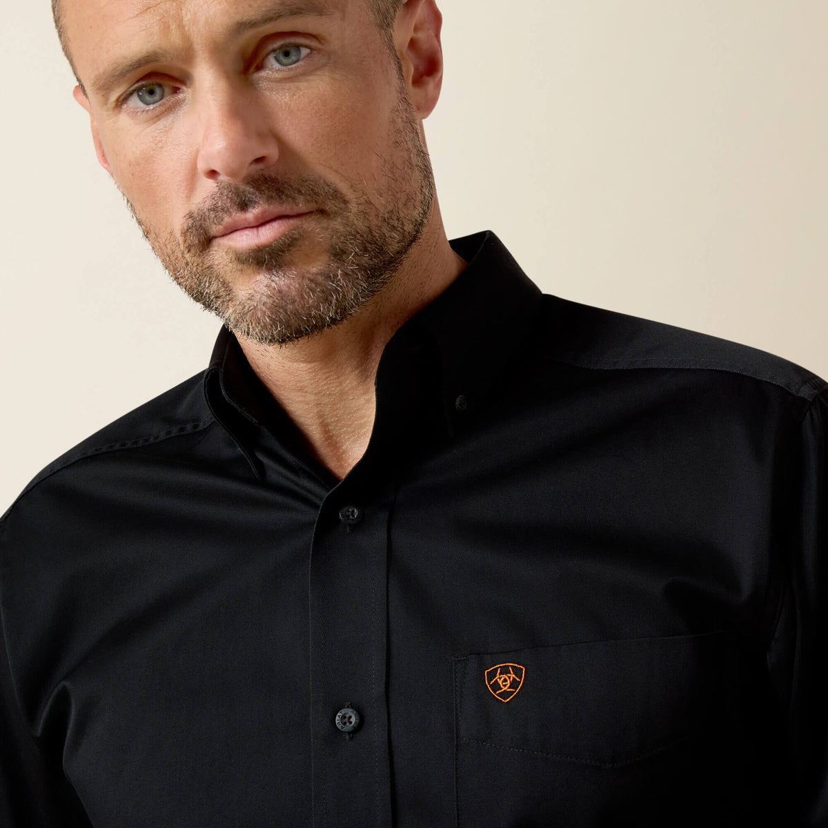 Solid Twill Fitted Shirt Ariat Men