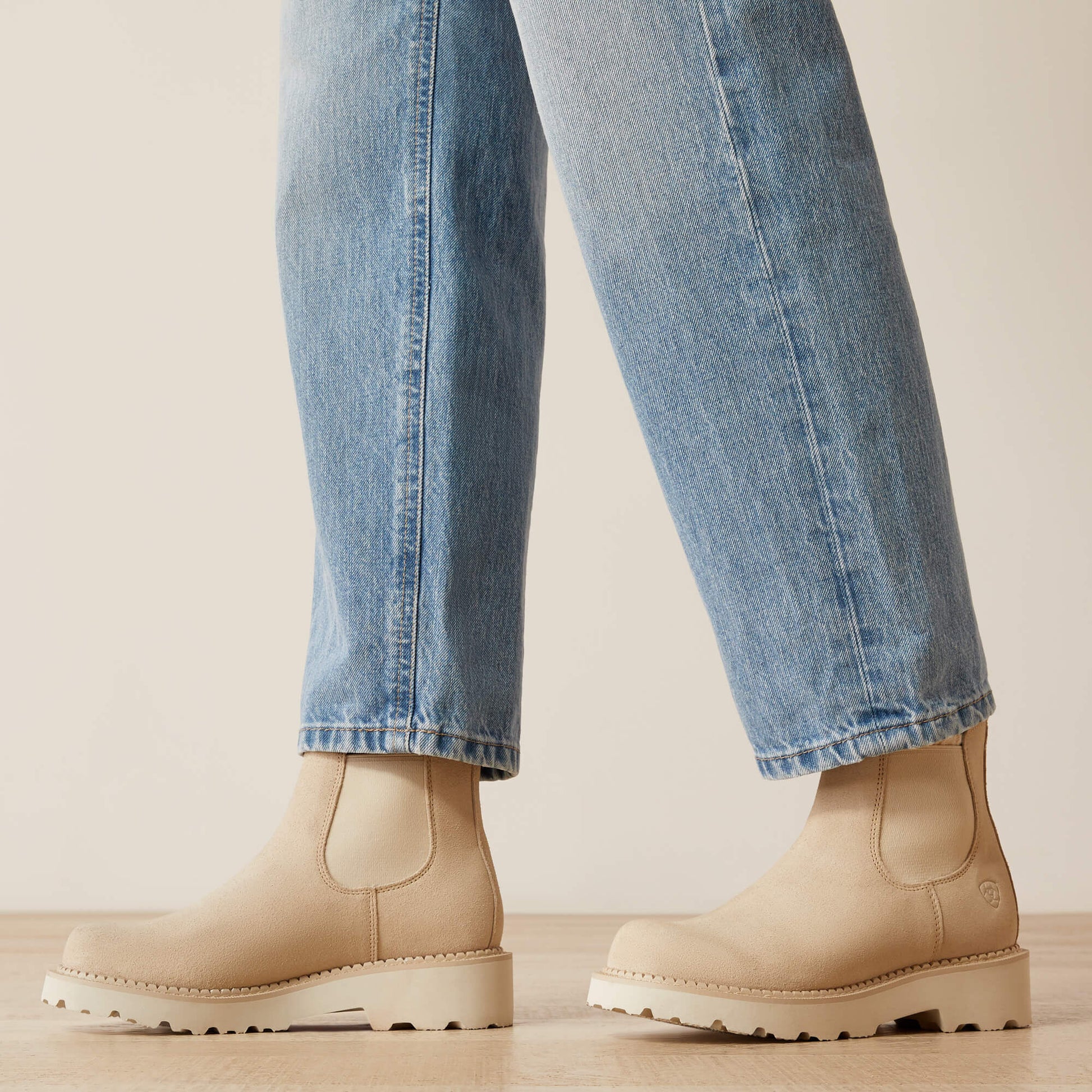 Ultra High Rise Tomboy Straight Leg Jeans Ariat Women
