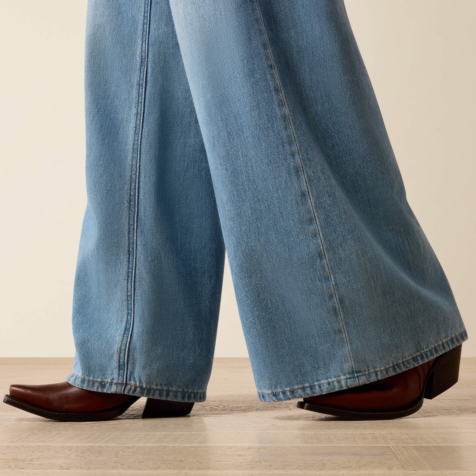 Ultra High Rise Calamity Comfort Wide Leg Jeans Ariat Women