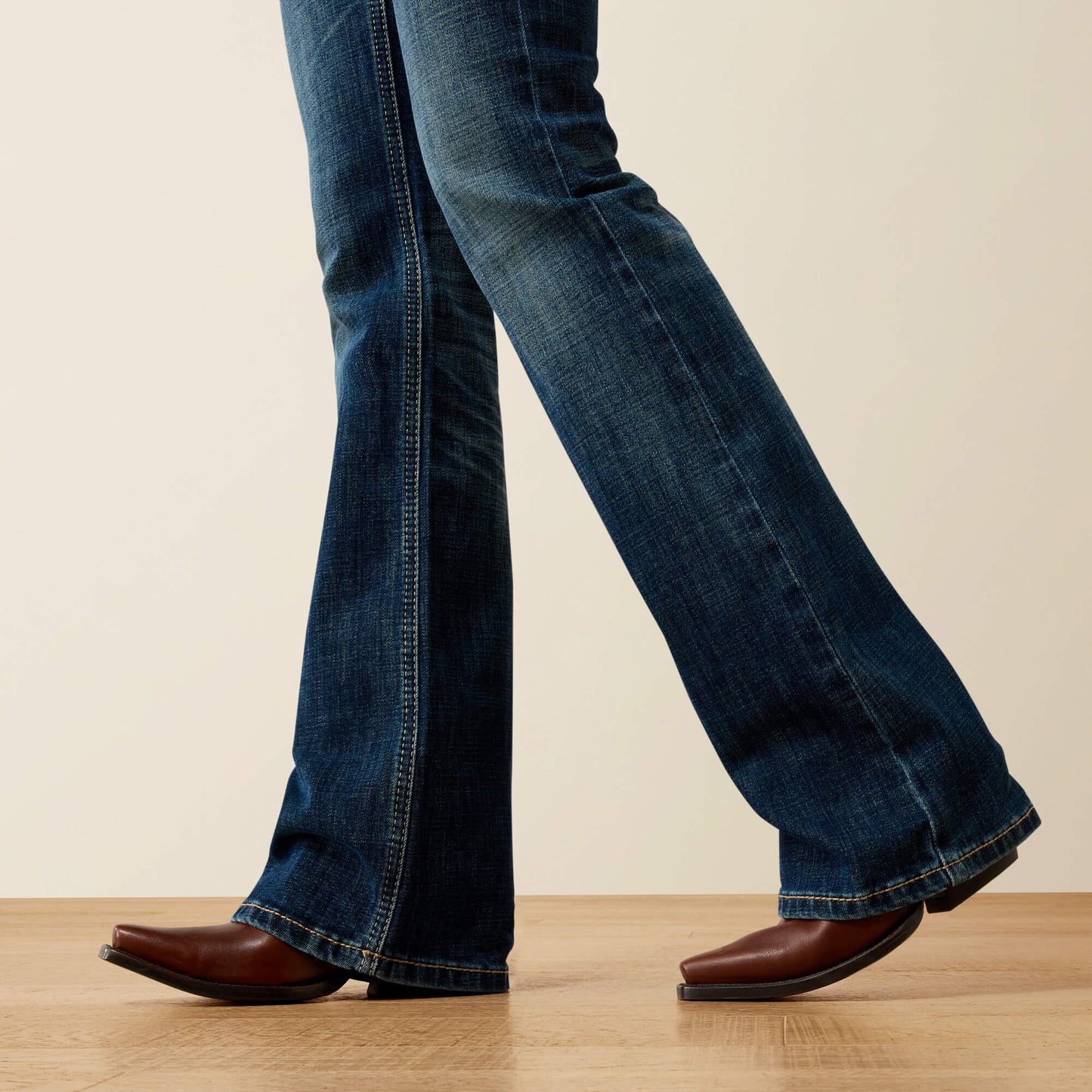Mid Rise Fiona Boot Cut Jeans Ariat Women
