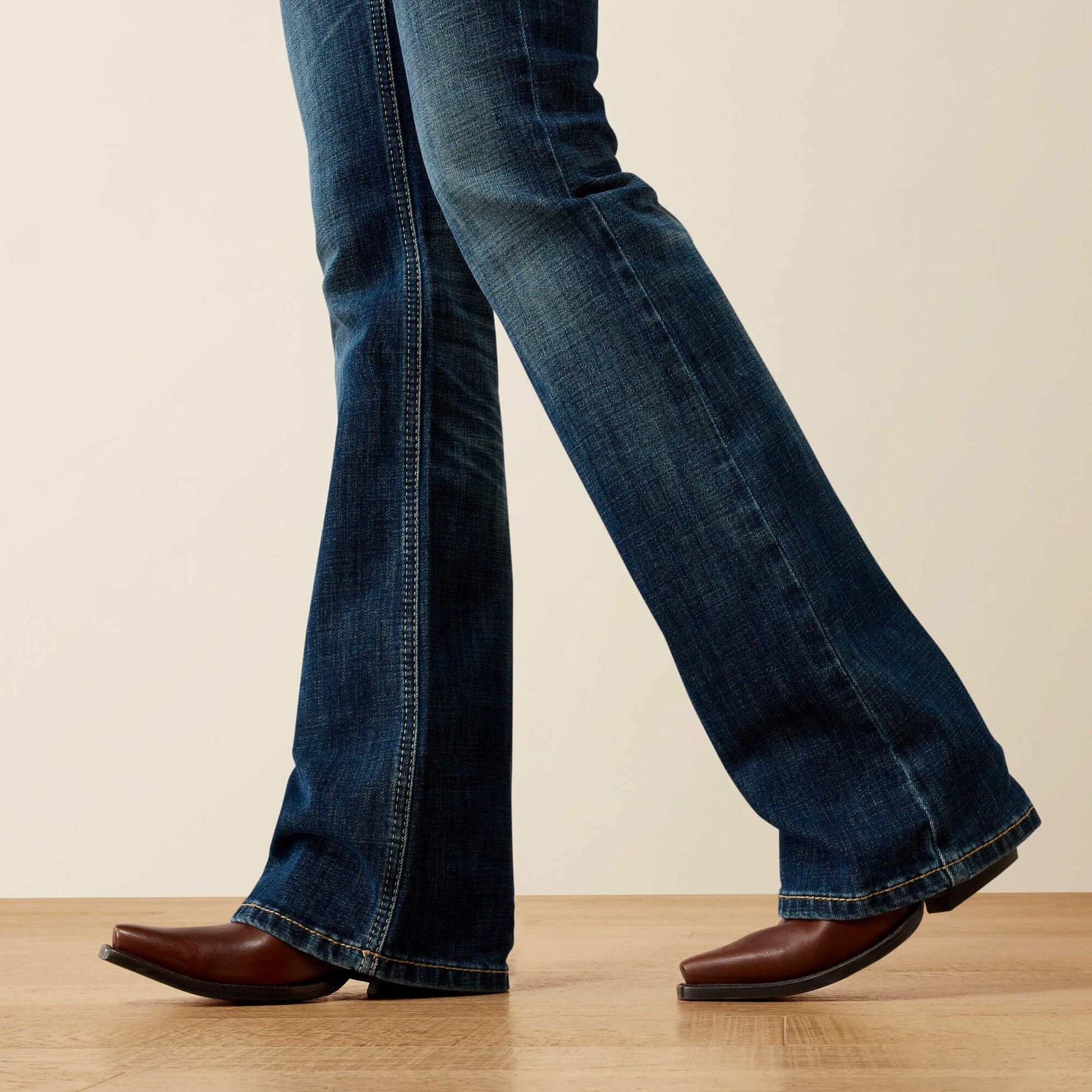 Mid Rise Fiona Boot Cut Jeans Ariat Women