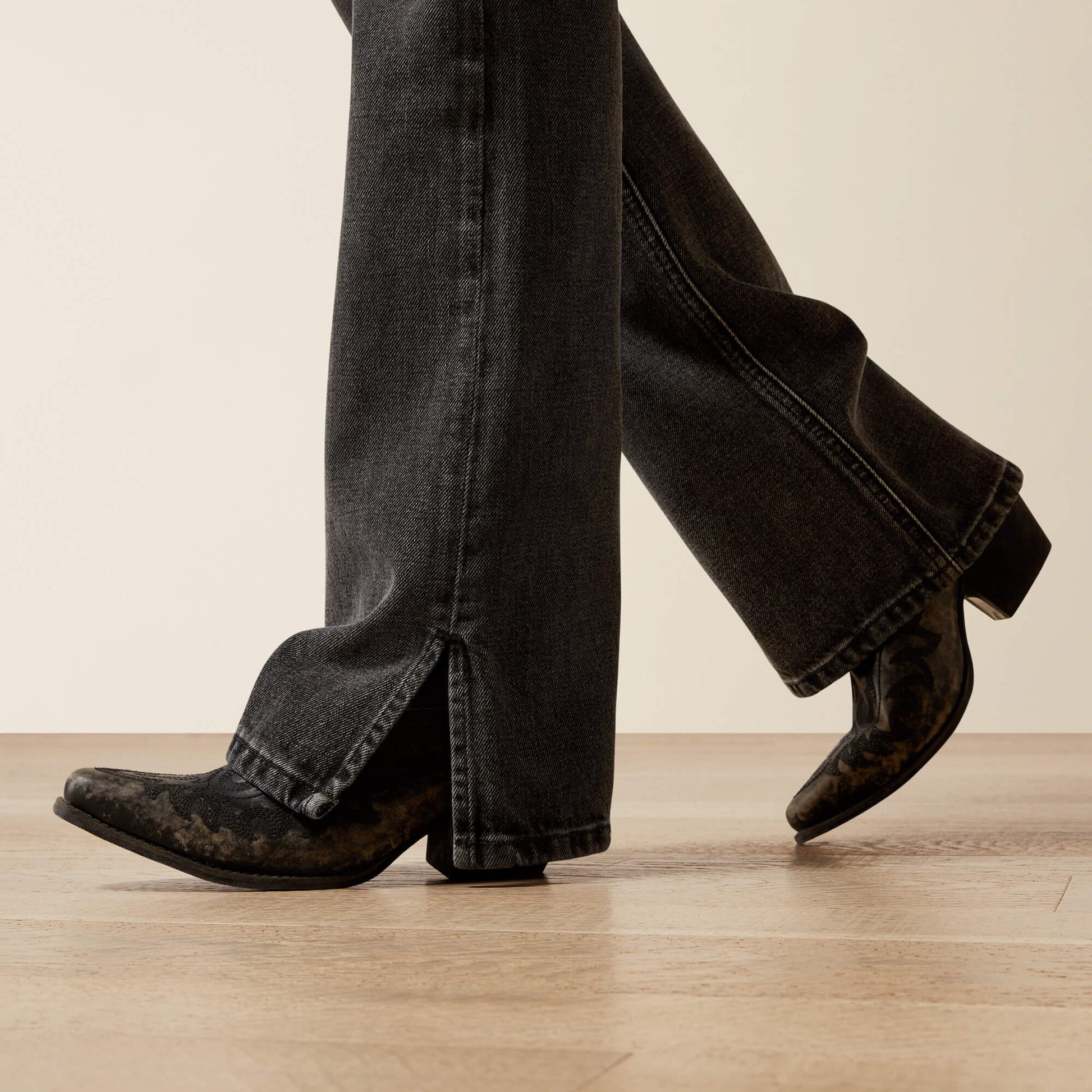 Ultra High Rise Cheyenne Yoke Tomboy Boot Cut Jean Ariat Women|Sale