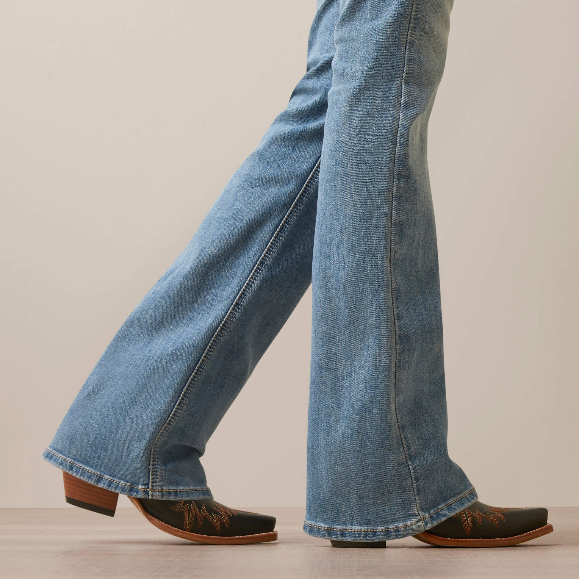 R.E.A.L. Perfect Rise Arrow Fit Penelope Boot Cut Jean Ariat Women