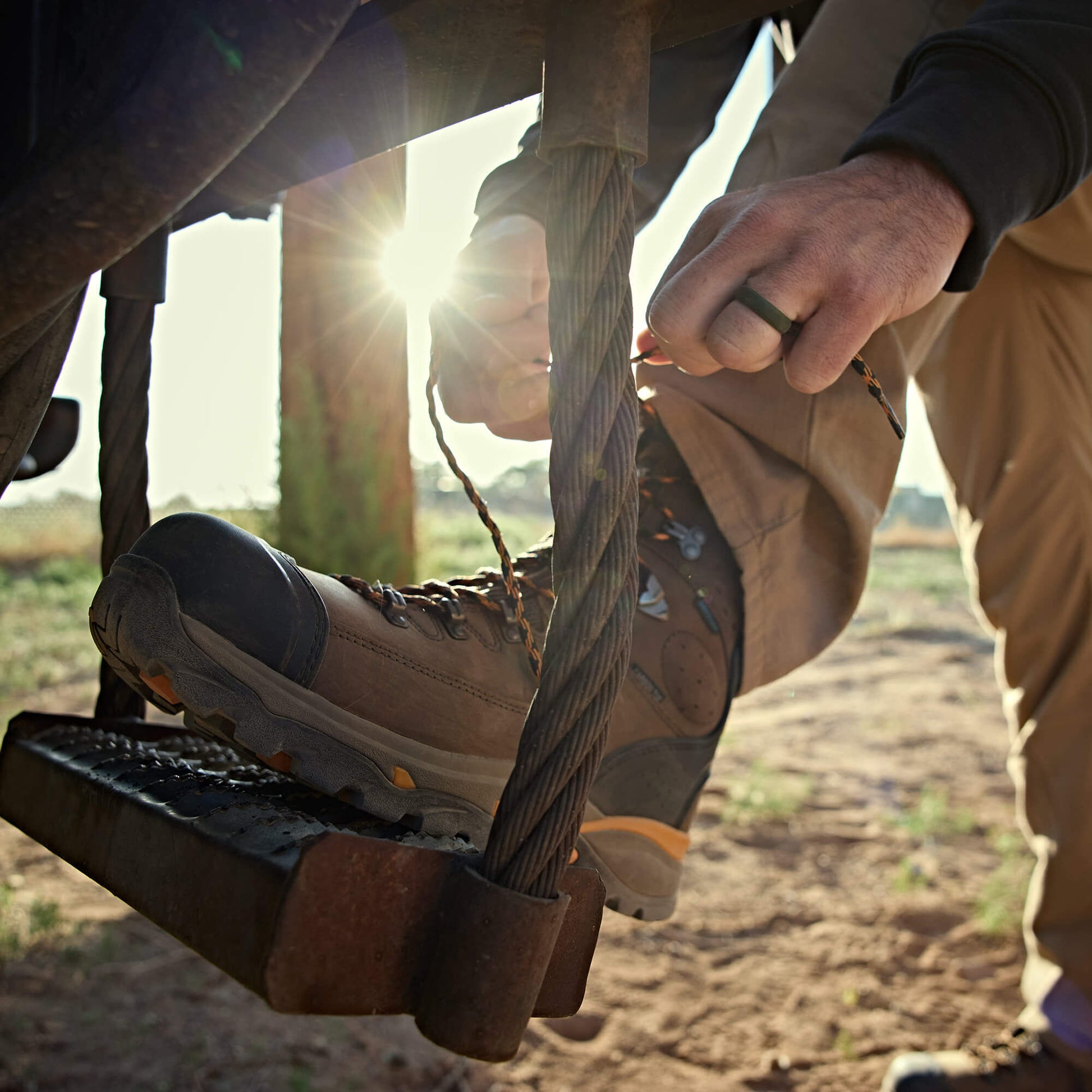 Endeavor 8" Waterproof Carbon Toe Work Boot Ariat Work